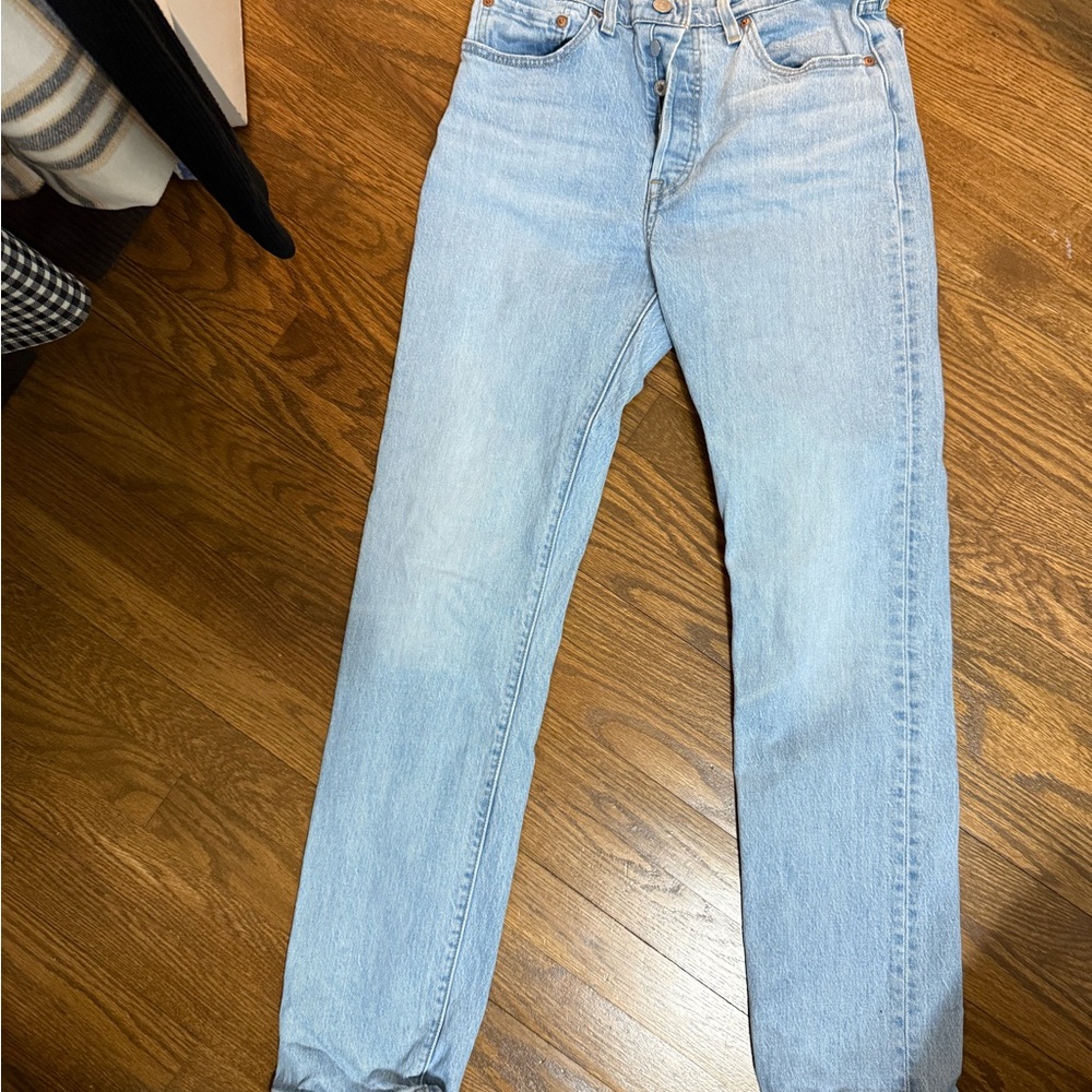 Levi's Women's Light Blue Jeans high rise